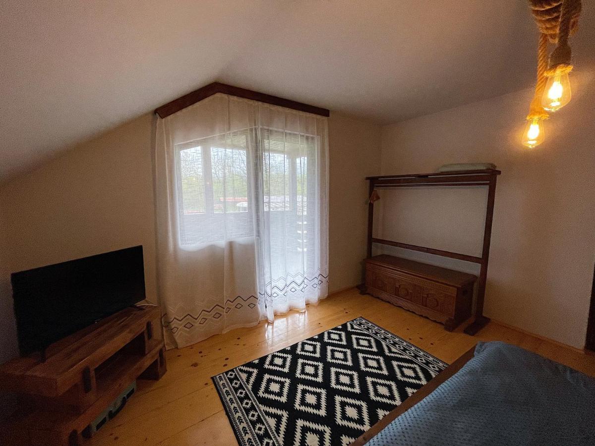 Casa La Doi Nuci Hotell Bradet  Exteriör bild