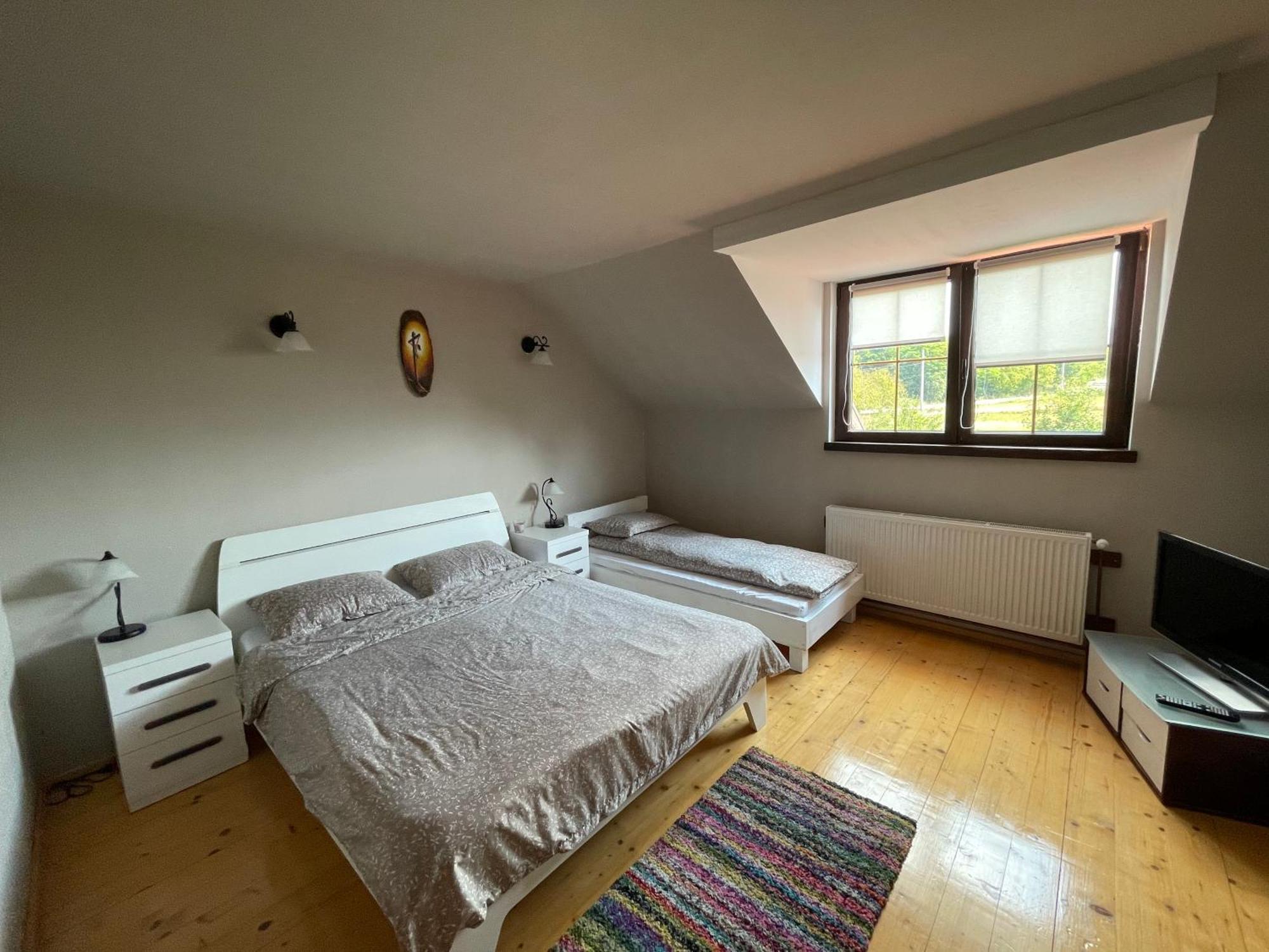 Casa La Doi Nuci Hotell Bradet  Exteriör bild